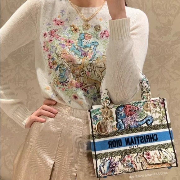 āsoldāAuthentic Dior White Knit with Black Embroidery - Picture 5 of 5